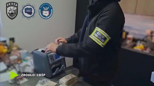 12 osób zatrzymanych w sprawie oszustw płatniczych
