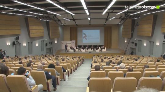 1500 uczestników, 200 prelegentów i 30 paneli dyskusyjnych