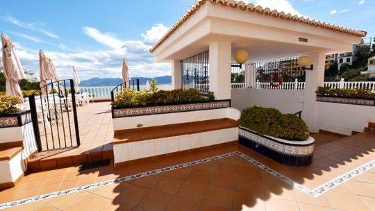 Apartament z 3 basenami i cudownym widokiem w Cullera na prestiżowym osiedlu