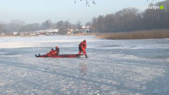 Bezmyślne wchodzenie na zamarznięte jezioro to pewna śmierć