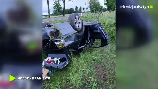 BMW dachowało. Jedna osoba w szpitalu