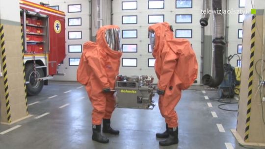 Chemiczne kombinezony dla strażaków