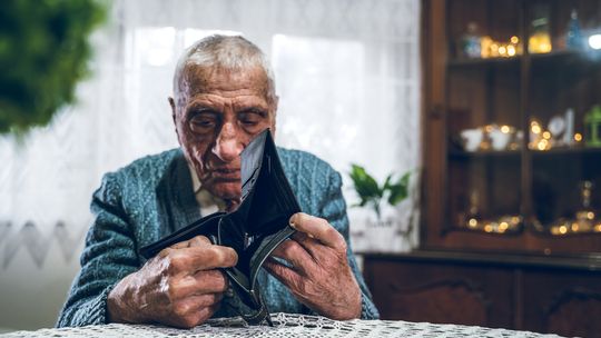 Coraz więcej biedaemerytów. Dostają mniej niż minimalna emerytura
