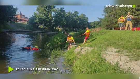 Ćwiczenia strażaków PSP i OSP z użyciem łodzi ratowniczych w Braniewie