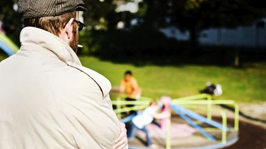 Do dyrektorów szkół trafiają przerażające maile. Łowcy pedofili ostrzegają rodziców [ARTYKUŁ]