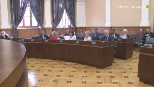  Dworzec Główny nie jest zabytkiem?