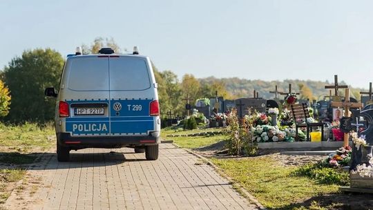 Grabarz usłyszał zarzut bezczeszczenia zwłok [ARTYKUŁ]