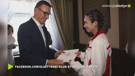 Gratulacje dla zawodniczek karate