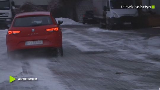 Jak wyprowadzić auto z poślizgu?