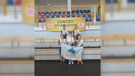 Kolejny medal mistrzostw województwa dywickich siatkarzy