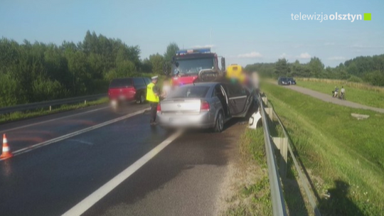 Kolizja z udziałem trzech aut