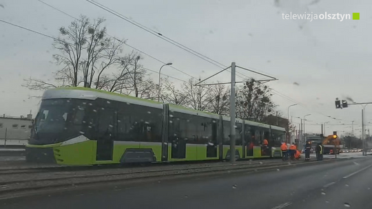 Kontrolowane wykolejenie tramwaju na ulicy Towarowej