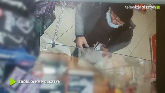 Kradzież dokumentów, karty i saszetki z pieniędzmi 
