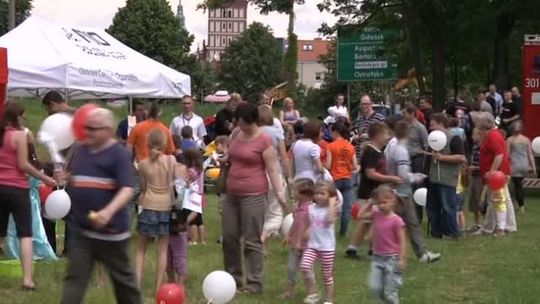  &quot;Mamo, tato, bądźmy razem&quot; 