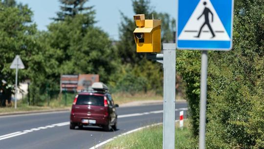 Mandat za przekroczenie prędkości o 1 km/h. Jest stanowisko MSWiA