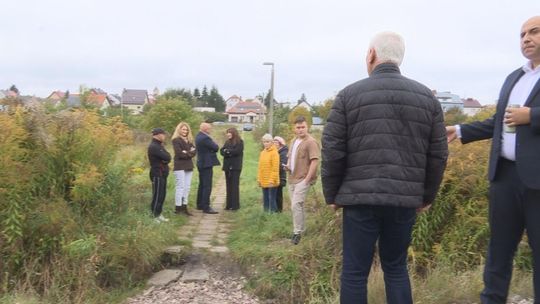 Mieszkańcy Szczytna przedzieleni torami