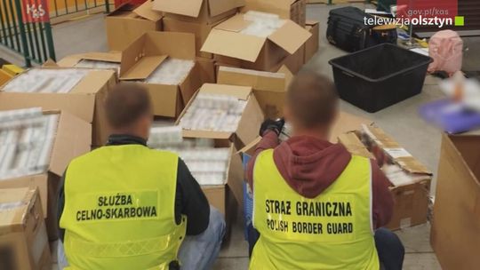 Mobilny skaner wskazał tysiące nielegalnych papierosów w ciężarówce