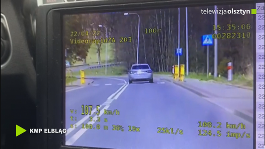 Motocyklem szalał na drodze