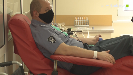 Mundurowi oddają krew i osocze