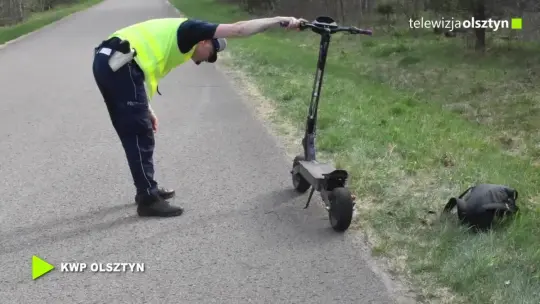 Niebezpieczna jazda hulajnogą