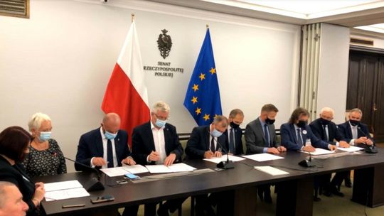 Nowa siła polityczna w Polsce. "Rządzący, idziemy po was"