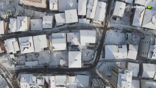 Odśnieżanie dachów – kto ponosi odpowiedzialność i jakie są obowiązki?