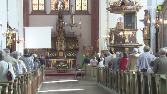 Ograniczenia w kościołach nadal obowiązują