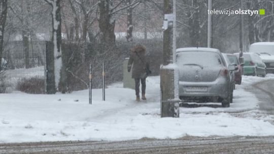 Olsztyniacy narzekają na zaśnieżone chodniki