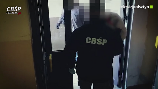 Olsztyńscy policjanci rozbili gang fałszerzy brytyjskich funtów