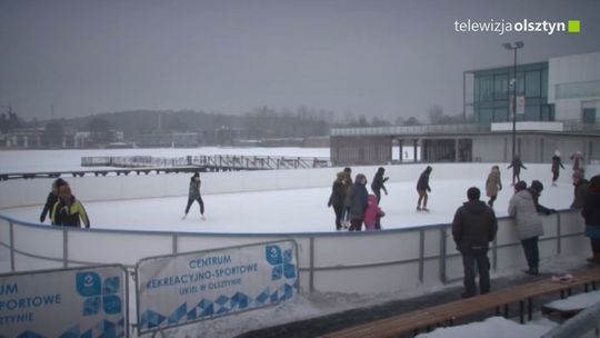 Olsztyńscy uczniowie mają lekcje na lodowisku