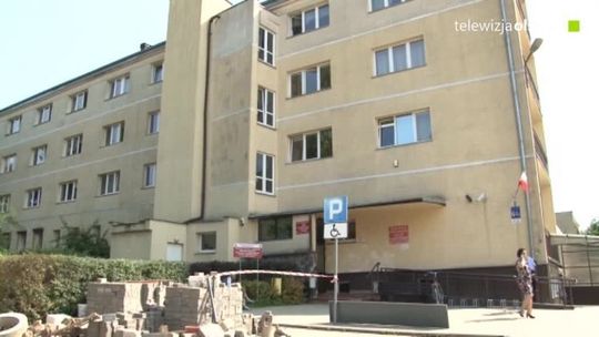 Pełne poczekalnie w Miejskim Ośrodku Pomocy Społecznej w Olsztynie to już norma 
