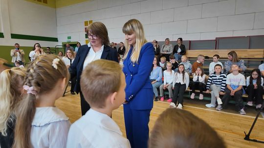 Pierwszoklasiści ślubowali w obecności Rzecznik Praw Dziecka