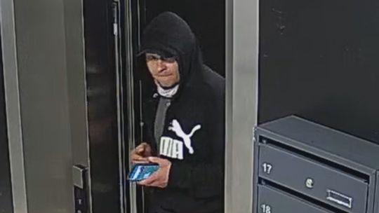 Policja poszukuje sprawców kradzieży rowerów i hulajnóg