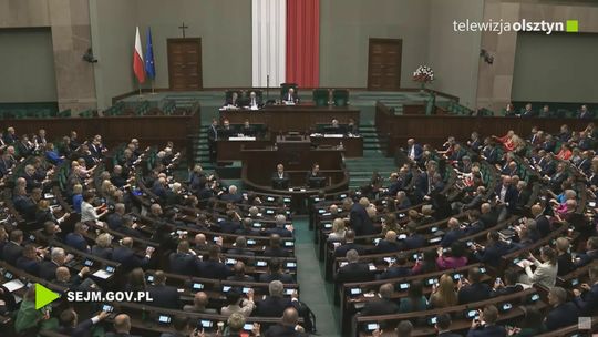 Posłowie i senatorowie złożyli ślubowanie