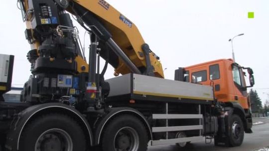 Potężny żuraw do podnoszenia tramwajów jest już w Olsztynie 