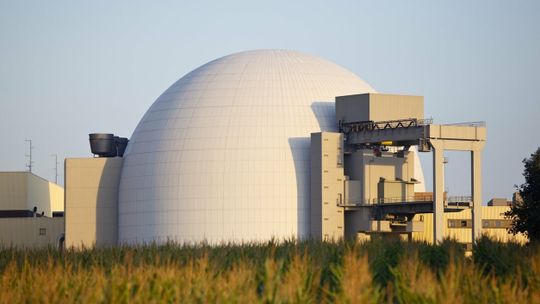 Powstanie polska elektrownia jądrowa. Stworzą ją polscy miliarderzy