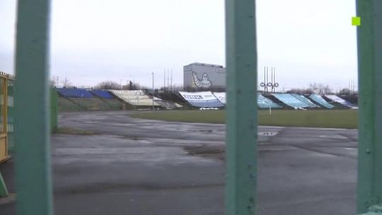 Reflektory rozświetlą stadion Stomilu