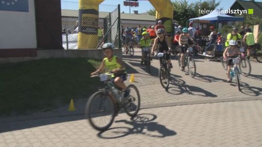 Rowerowa impreza w Dywitach 