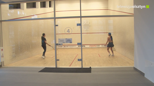 Siatkówka i squash w Ośrodku Sportu i Rekreacji w Olszynie