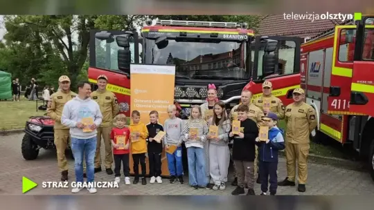 Strażacy uczyli, dzieci się bawiły