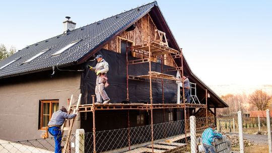 Styropian ma być wszędzie. Tysiące domów w Polsce trzeba pilnie ocieplić