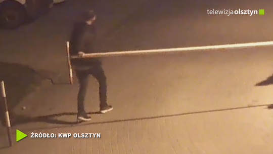 Szlabany na celowniku wandali
