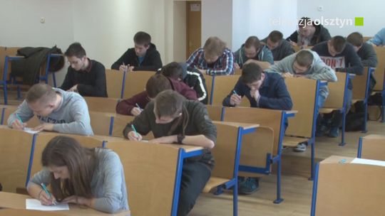 Uczniowie technikum najlepsi z ortografii