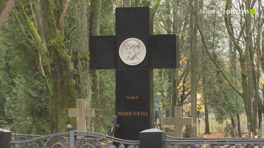 Udana kwesta na ratowanie zabytkowych cmentarzy