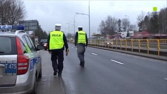 W szczelinie kanapy samochodu ukryli mariuhuanę 