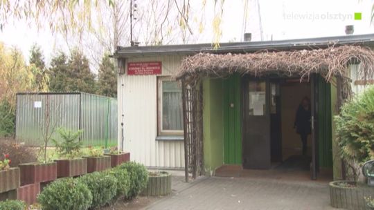 Wielu zostaje w domach, jednak nie wszyscy mogą