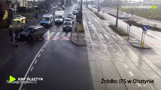 Wjechał hulajnogą elektryczną wprost pod nadjeżdżające auto