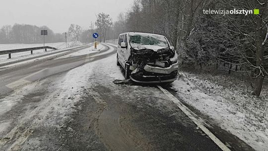 Wjechał w pługopiaskarkę