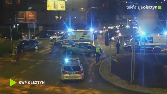 Wjechała na czerwonym i unieruchomiła kierowcę na podwójnym gazie