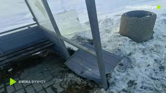 Zatrzymanie trójki nieletnich sprawców zniszczenia wiaty przystankowej w Dywitach